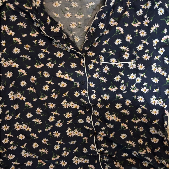 Vera Bradley two piece pajama set large - Picture 9 of 10